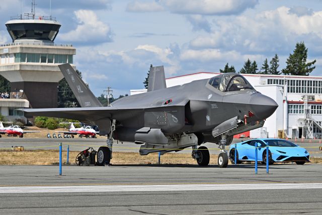 Lockheed F-35C (15-5183)