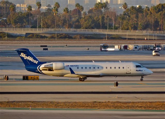 Canadair Regional Jet CRJ-200 (N874AS) - a rel=nofollow href=http://flightaware.com/live/flight/N874AS/history/20141028/2231Z/KBOI/KLAXhttps://flightaware.com/live/flight/N874AS/history/20141028/2231Z/KBOI/KLAX/a