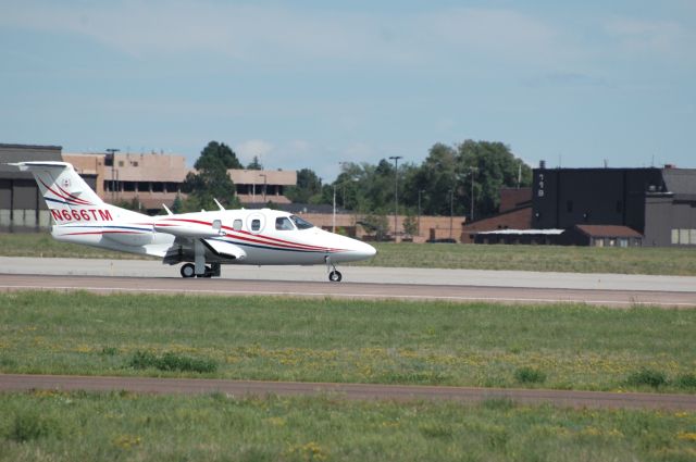 Eclipse 500 (N666TM)