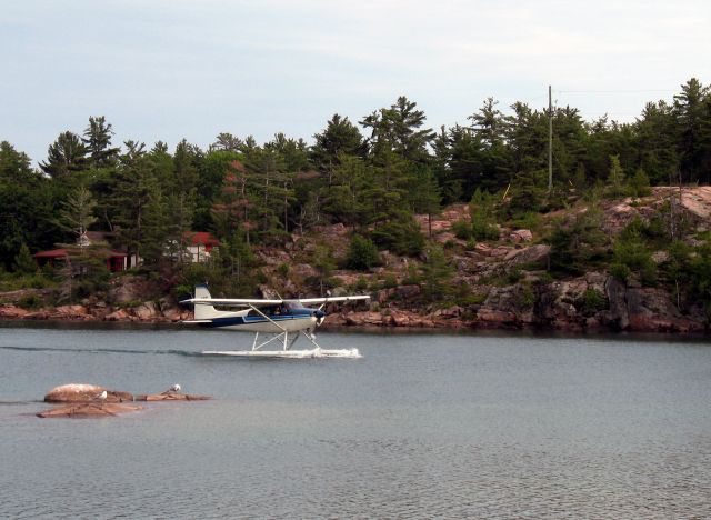 Cessna Skywagon (C-GEVY) - At Killarney, ON.