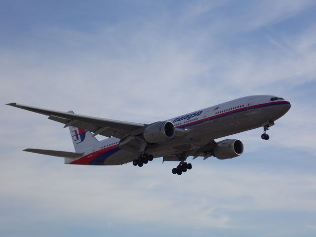 Boeing 777-200 (9M-MRQ)