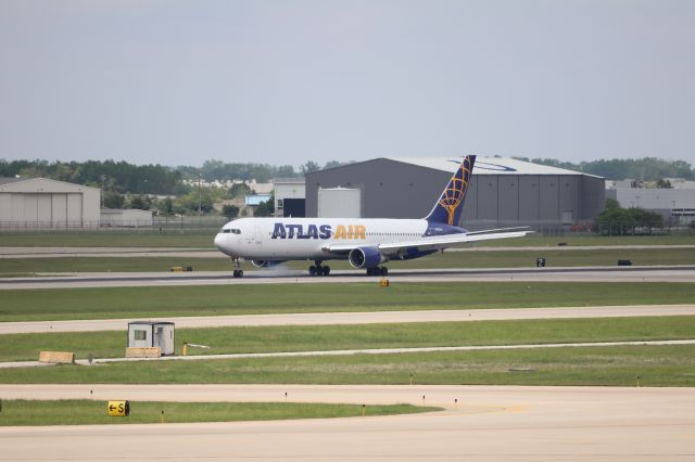 BOEING 767-300 (N662GT) - Title 42-related Atlas Air 767-300