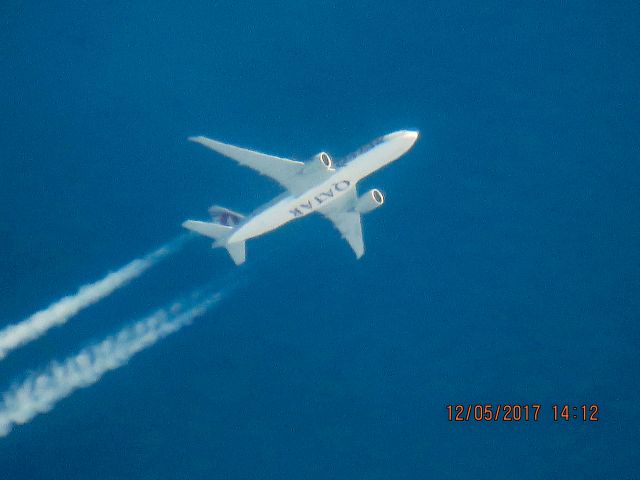 BOEING 777-200LR (A7-BBC)