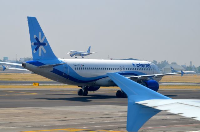 Airbus A320 (XA-ABC)