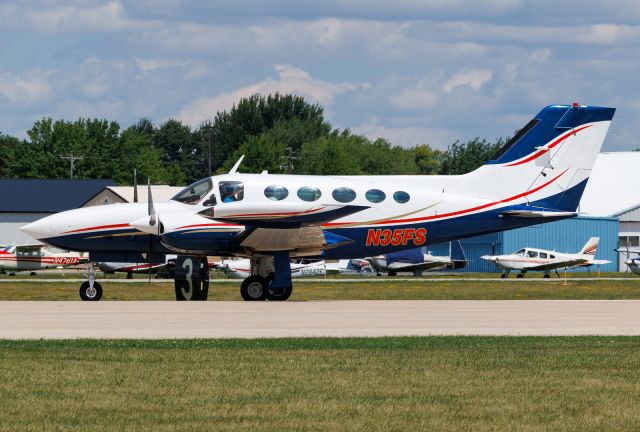 Cessna 421 (N35FS)