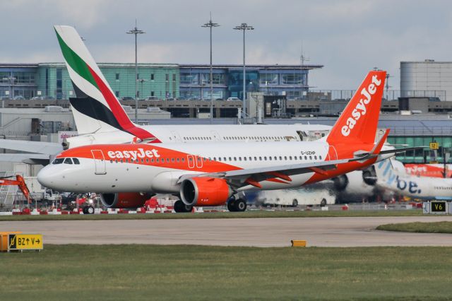 Airbus A320neo (G-UZHP) - EZY1898 arriving from Berlin SXF