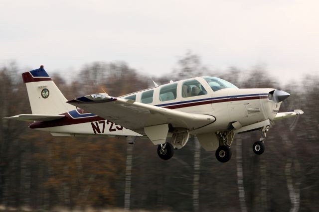 Beechcraft Bonanza (36) (N7255S)