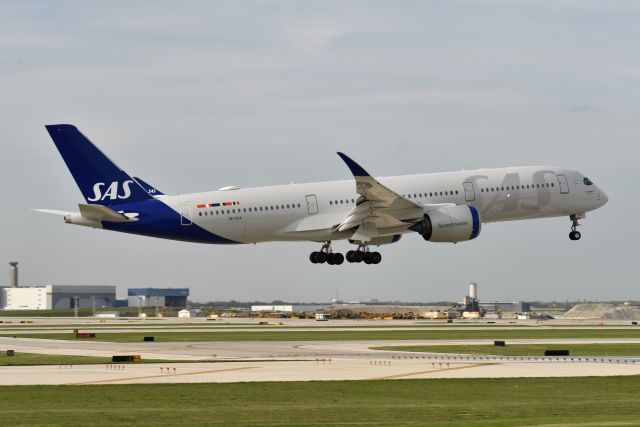 Airbus A350-900 (SE-RSA) - 10-C 05-05-23