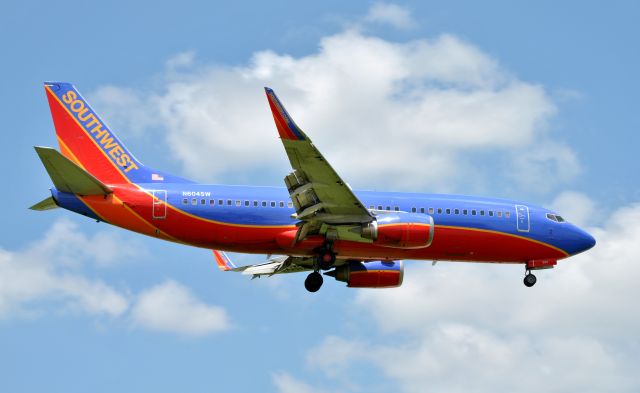 Boeing 737-700 (N604SW)