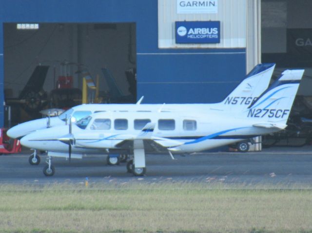 Piper Navajo (N275CF)