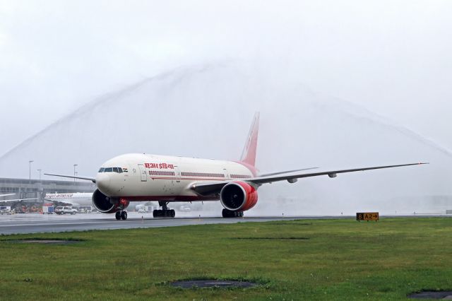 BOEING 777-200LR (VT-ALH) - This beauty B77L VT-ALH inaugural landing at IAD in 7 July 2017 with many beautiful Bollywood screen sirens on board;