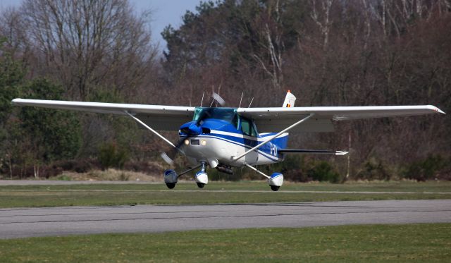 Cessna Skylane (G01)