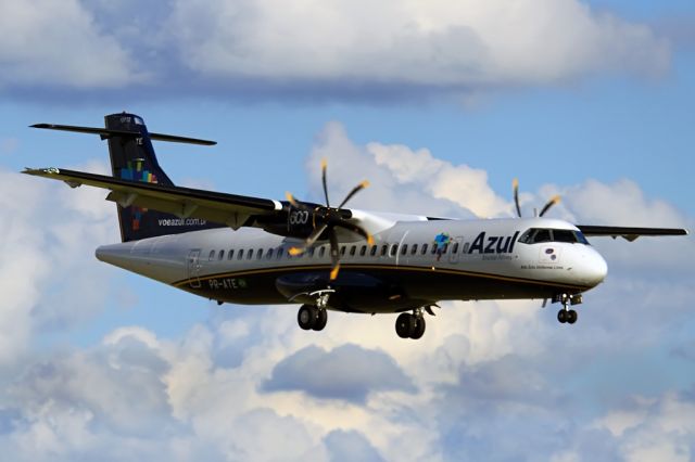 ATR ATR-72 (PT-ATE)