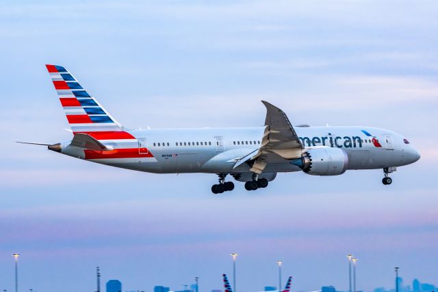 Boeing 787-8 (N819AN) - American Airlines 787-8 landing at DFW on 12/21/22. Taken with a Canon R7 and Tamron 70-200 G2 lens.