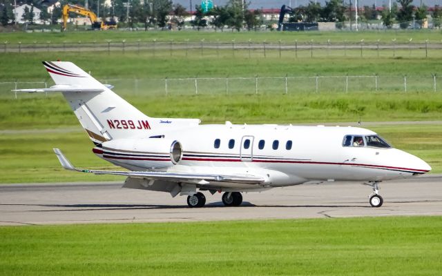 Hawker 800 (N299JM)