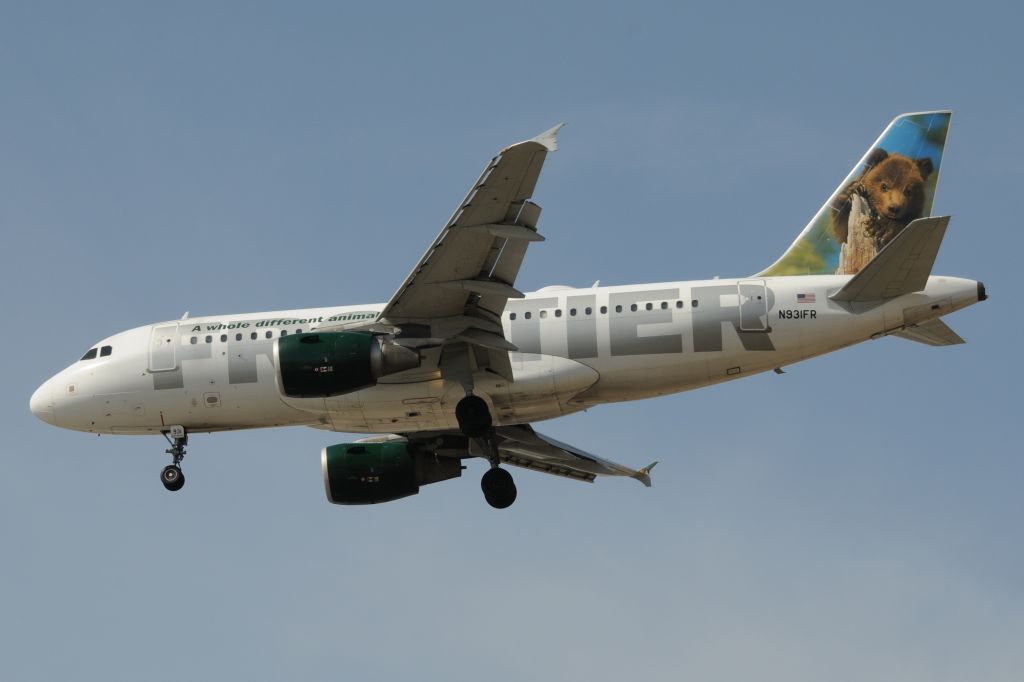 Airbus A319 (N931FR)