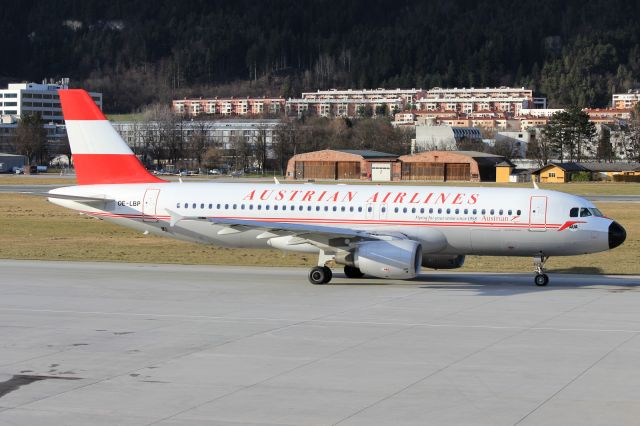 Airbus A320 (OE-LBP)