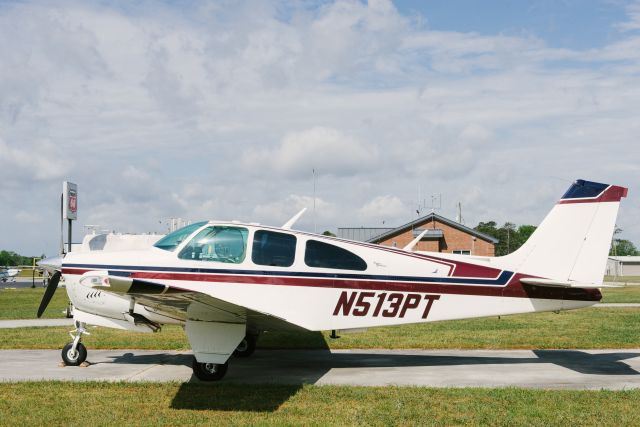 Beechcraft Bonanza (33) (N513PT)