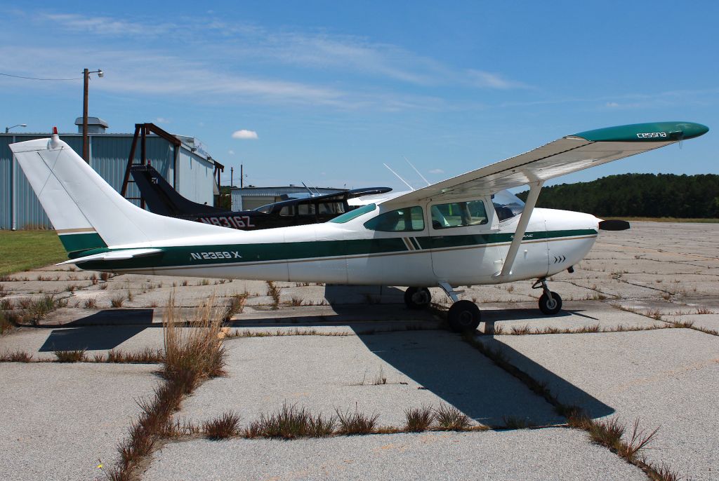 Cessna Skylane (N2359X) - 1965 Cessna 182H Skylane. Photo taken on 5/16/2021.