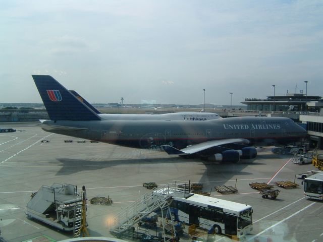 Boeing 747-200 — - Agosto 2005