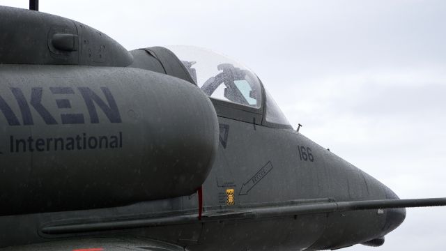 SINGAPORE TA-4 Super Skyhawk (N166EM) - Sitting on a rain soaked ramp at the 2015 Vectren-Dayton Air Show.