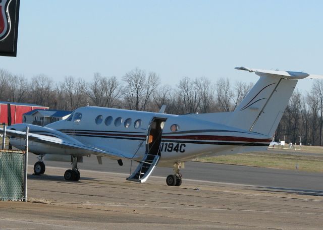 Beechcraft Super King Air 200 (N1194C) - Parked at the Downtown Shreveport airport.
