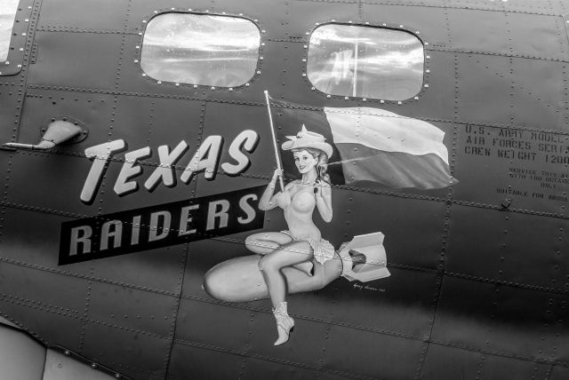 — — - Gulf Coast Wing CAF Texas Raiders B17