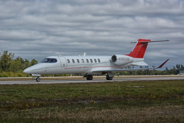 Bombardier Learjet 70 (N1850LM)