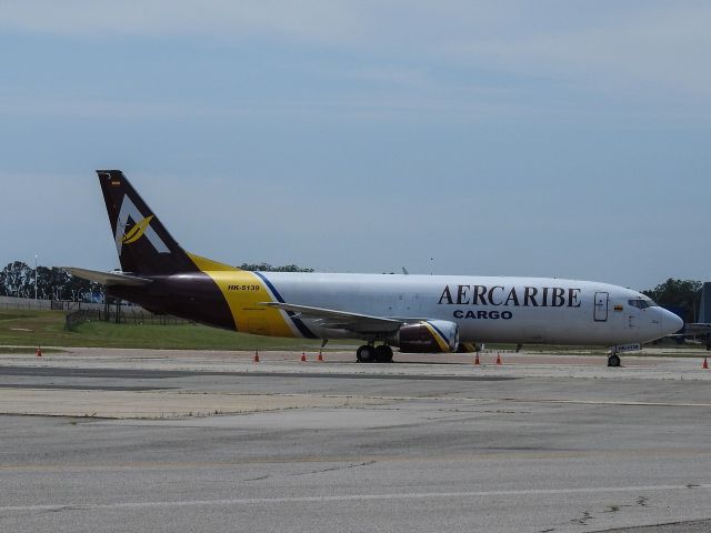 BOEING 737-400 (HK-5139)