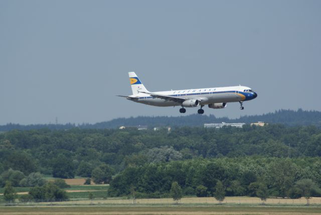 Airbus A321 (D-AIRX) - Lufthansa A321-131 cn887