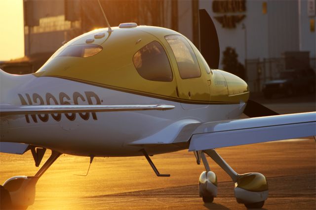 Cirrus SR-22 (N306CP)