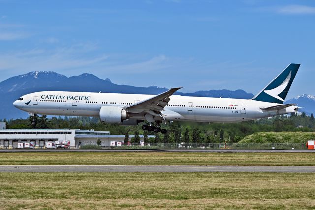BOEING 777-300ER (B-KPZ)
