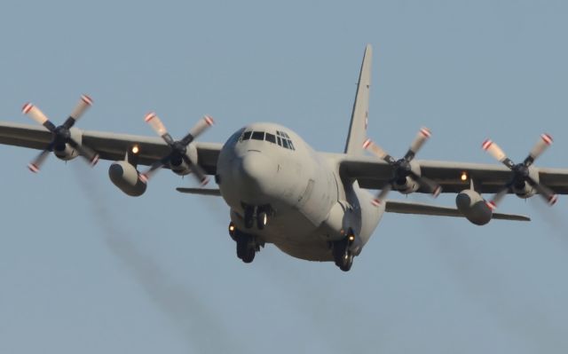 Lockheed C-130 Hercules (N1215) - United Arab Emirates Air Forcebr /20/03/2014 Landing 27