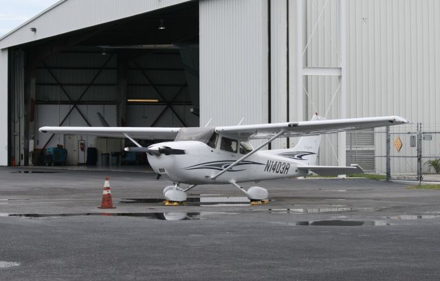 Cessna Skyhawk (N1403R)