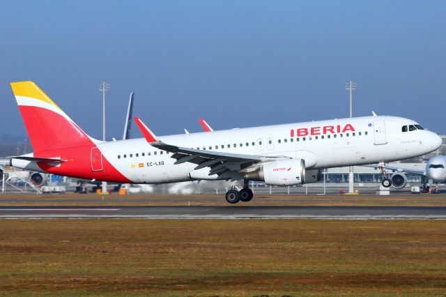 Airbus A320 (EC-LXQ)