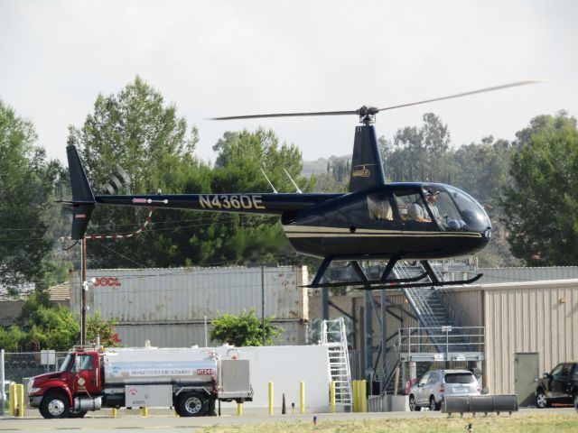 Robinson R-44 (N436DE) - Robinson R-44 air-taxiing to ride area at Fullerton Airport Day 5.13.2017