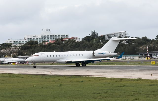 Bombardier Global Express (9H-EROES)