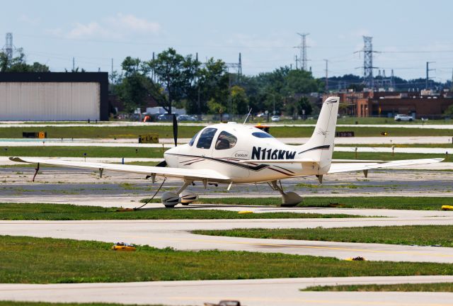 Cirrus SR-22 (N116KW)