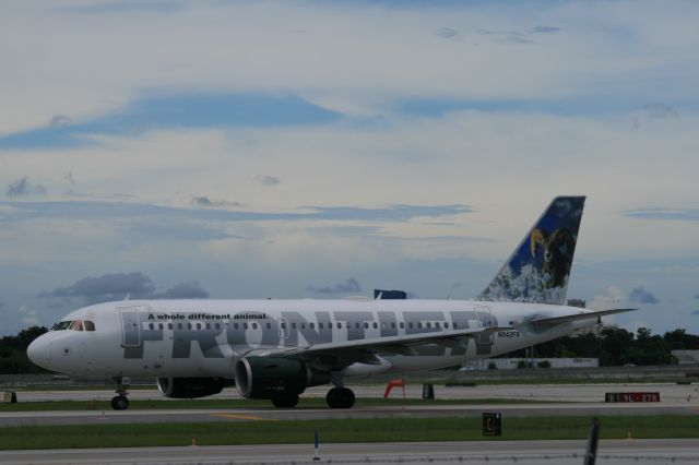 Airbus A318 (N942FR)