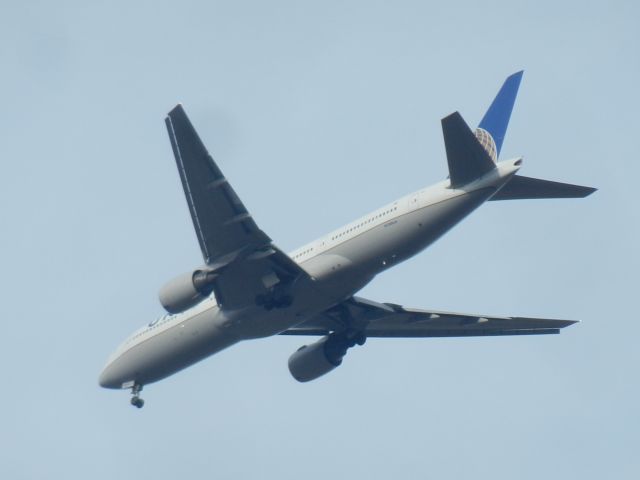 Boeing 777-200 (N788UA) - N788UA, A Boeing B777-222 Flies Over My Home With Gear Down Approaching Dulles International Airport Runway 1L, A B777-200 Or B767-300 Landing On 1L Is VERY Rare! 1L Is The Shortest Runway At Dulles, 1L Is The Runway On The Left, 1 Left, Traffic Was So Busy That Day That Both 1C And 1R Were Already Taken Which Left N788UA To Use The Shortest Runway At Dulles, 1L Is STRAIGHT Up North From My House, Which Is Why Airplanes Fly Overhead When They Are Using 1L, N788UA Was Built In 1997.