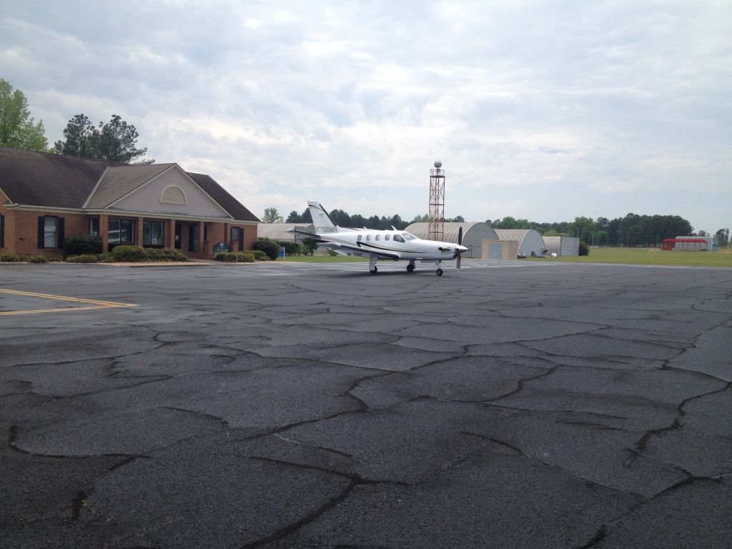 Socata TBM-700 (N700MV) - Ghost town