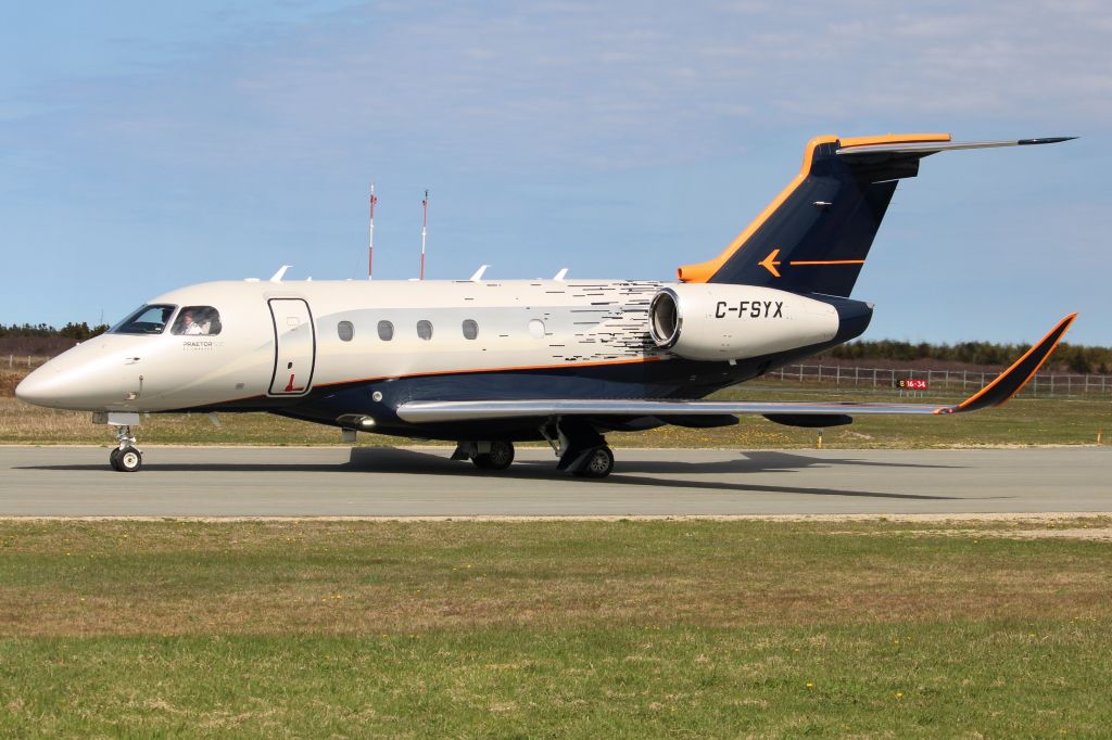 Embraer Legacy 450 (C-FSYX) - 17/05/2024