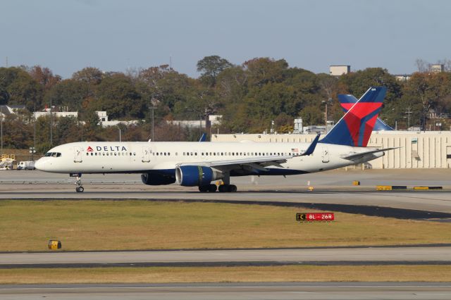 Boeing 757-200 (N900PC)