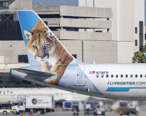 Airbus A321 (N718FR)