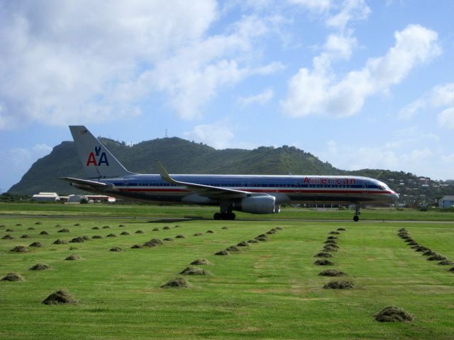 Boeing 757-200 (N674AN)