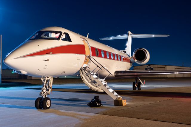 Gulfstream Aerospace Gulfstream V (N599H) - Honeywell's Gulfstream G550 unloading on the ramp at Butler County Regional Airport.