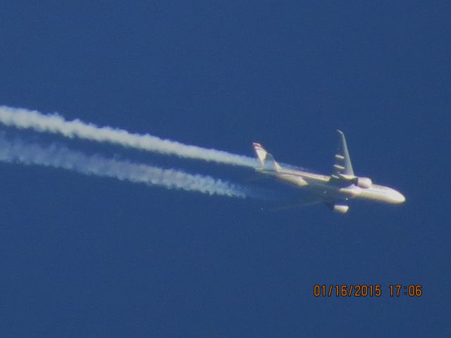 BOEING 777-200LR (A6-LRD) - Etihad Airways flight 161 from Abu Dhabi to DFW over Southeastern Kansas at 38,000 feet.