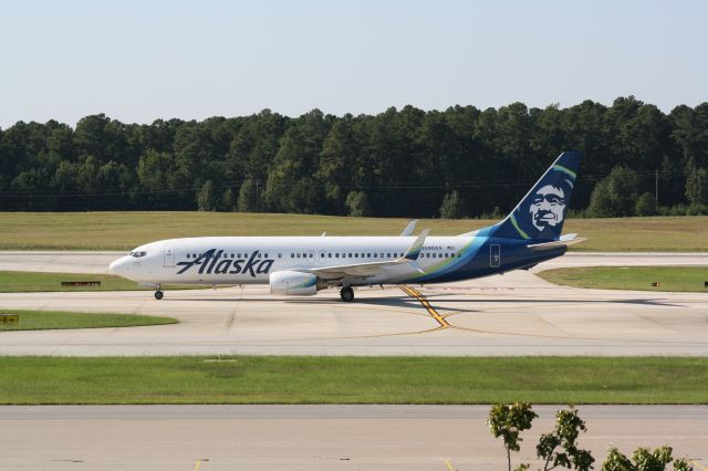 Boeing 737-800 (N590AS)