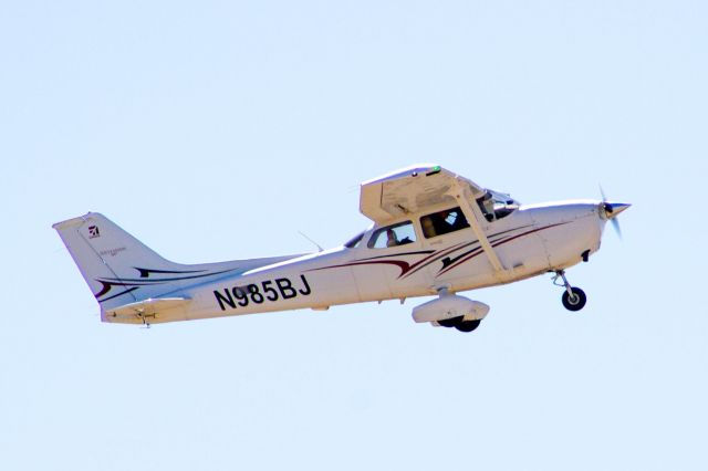 Cessna Skyhawk (N985BJ)