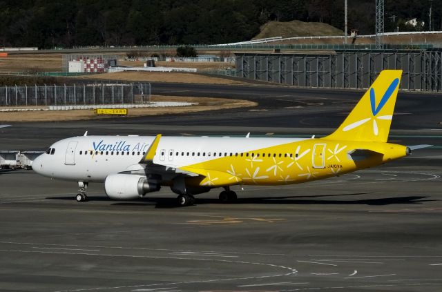Airbus A320 (JA10VA) - Taxing at NRT (2017/01/10)